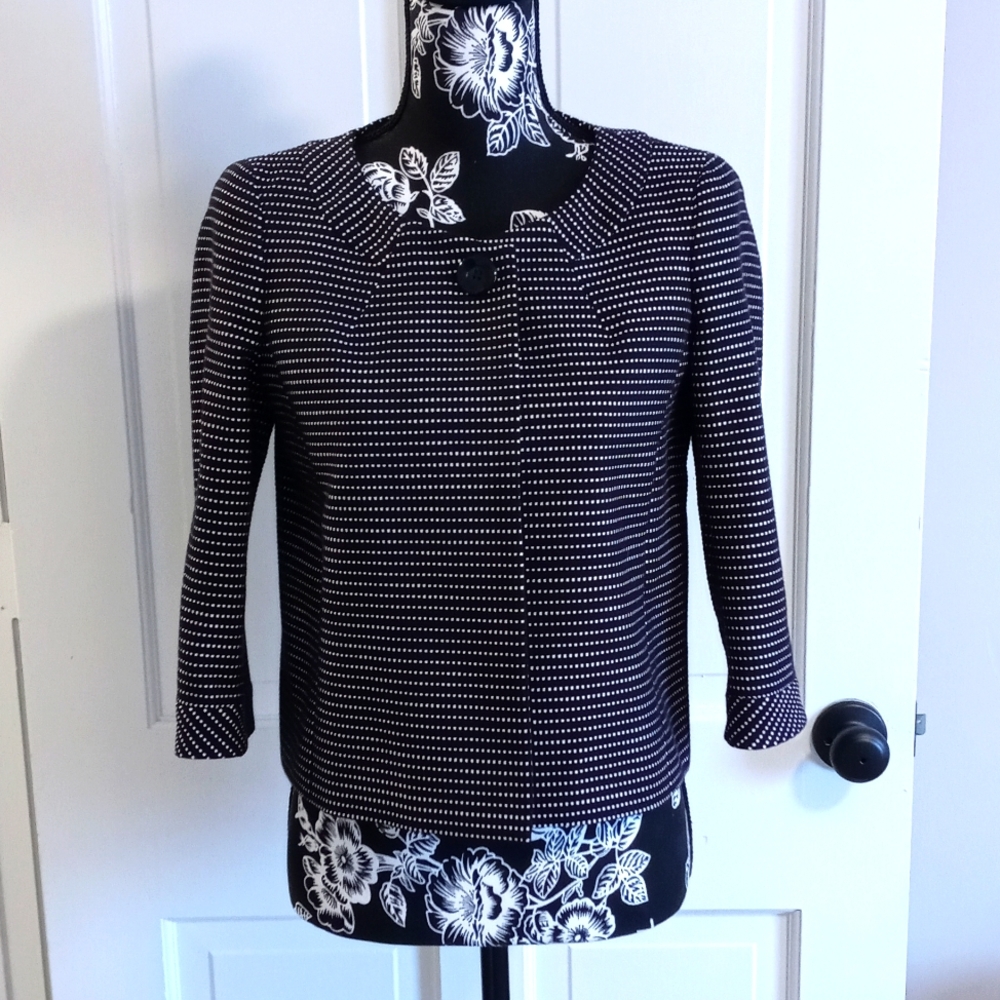 🆕 🖤Talbots🖤 - Polka Dot 3/4 Sleeve Blazer